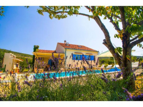 Villa Romansa near Split- heated pool peace, bbq